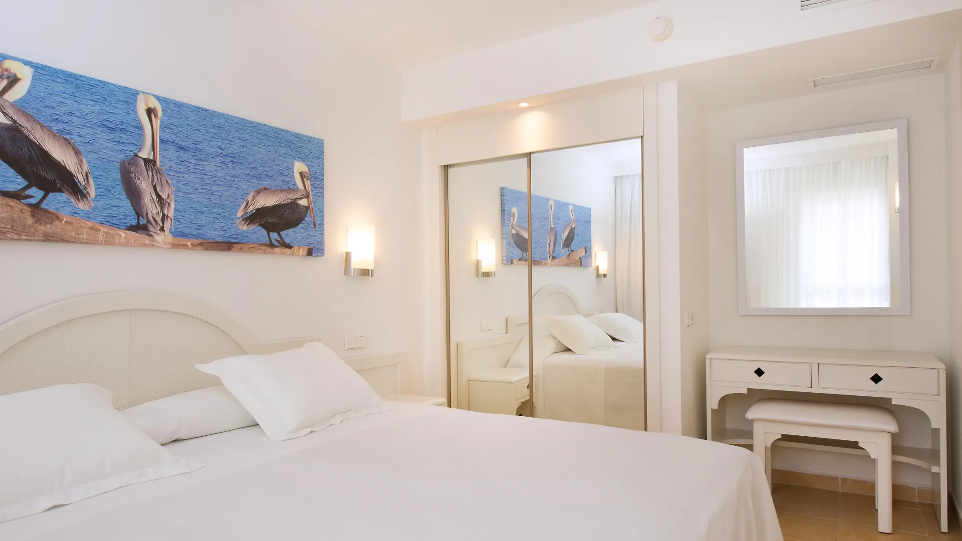 Iberostar Waves Ciudad Blanca Hotel Alcudia